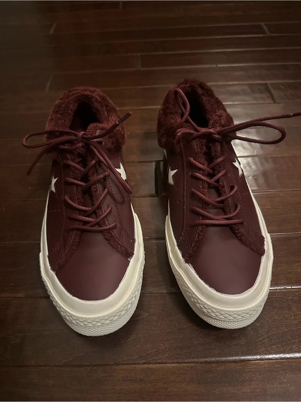 Converse Leather OX One Star Burgundy Sneakers